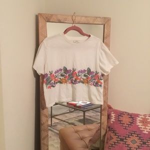 Forever 21 Cropped Floral Embroidered Tee